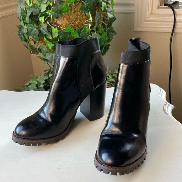 Steve Madden Black Ankle Boots - Picture 7 of 16